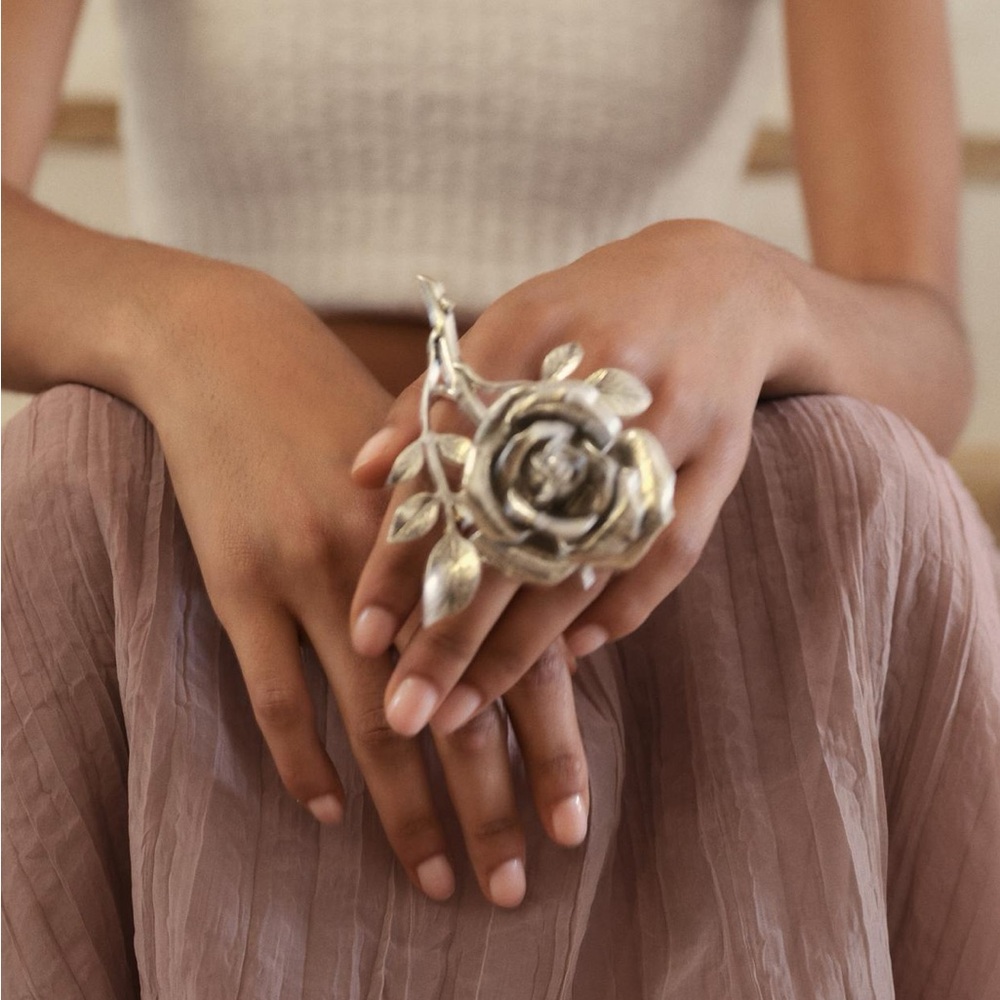 Zara maxi rose ring 2024 size small 16.5